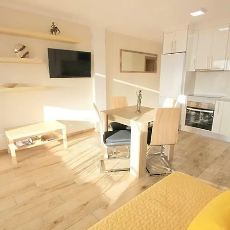 Dom Elena Surycan Apartment *